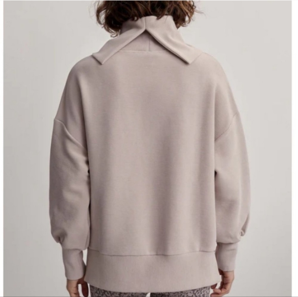 Varley Soft Beige Turtleneck Sweater - Picture 2 of 12